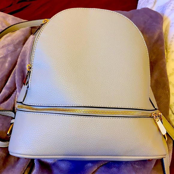 Handbags - Backpack 🎒